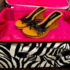 6.5 Black and Tan Soda Sandals